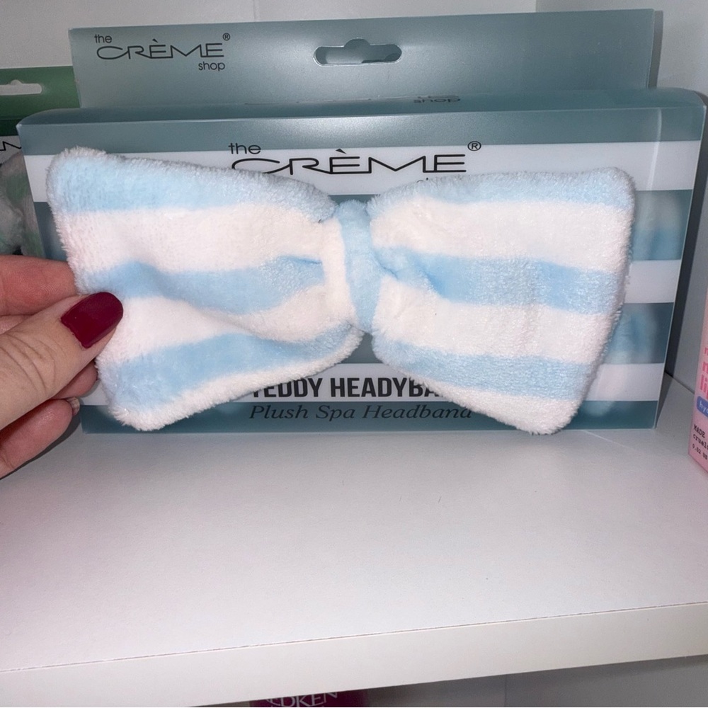 NEW The Crème Shop Plush Spa Headband - Light Blue & White Bow